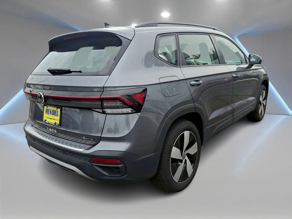 Used 2025 Volkswagen Taos S AWD/4WD image 4