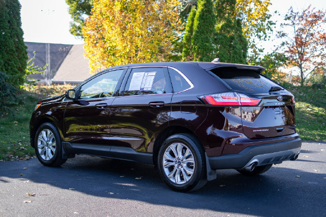 Used 2022 Ford Edge Titanium AWD/4WD image 7