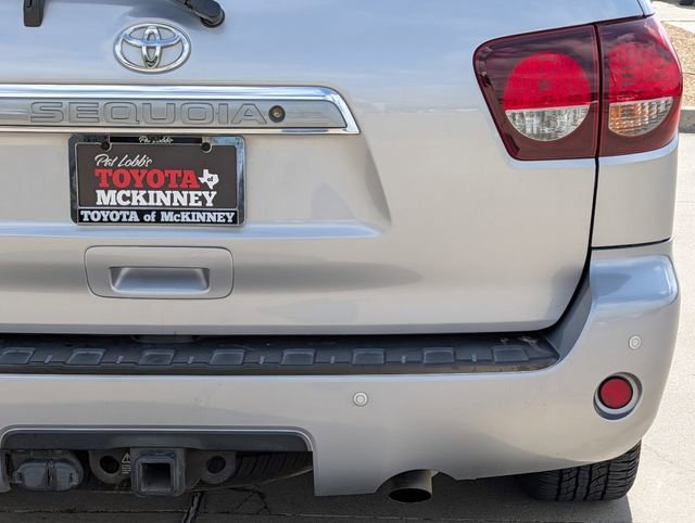 Used 2018 Toyota Sequoia Limited w/ Safety & Convenience Package image 8