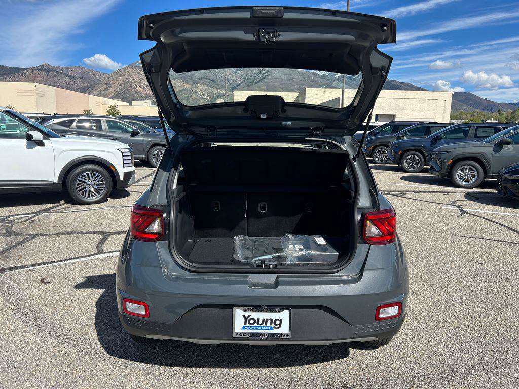 New 2026 Hyundai Venue SE FWD image 28