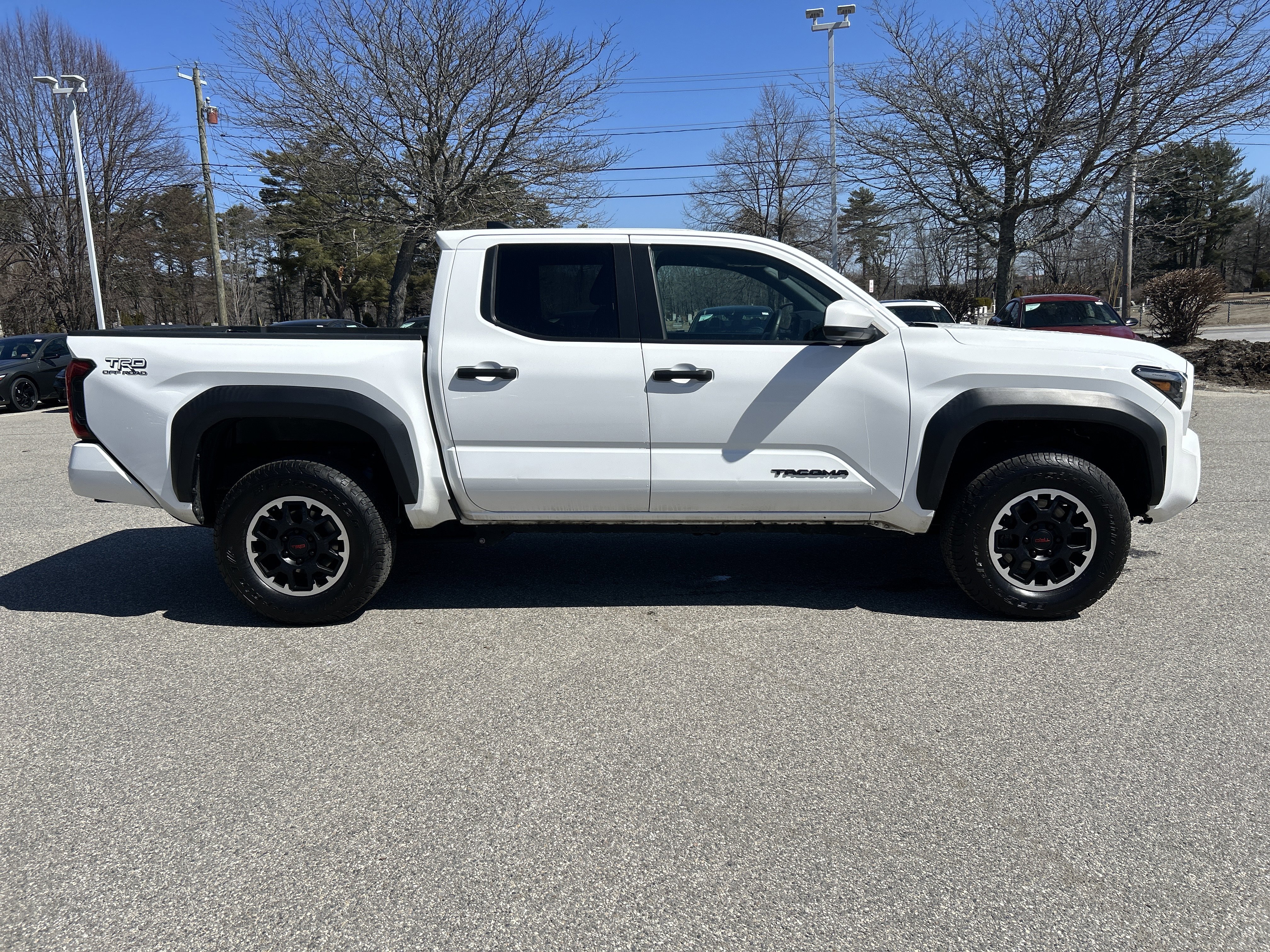 Used 2024 Toyota Tacoma TRD Off-Road AWD/4WD image 4