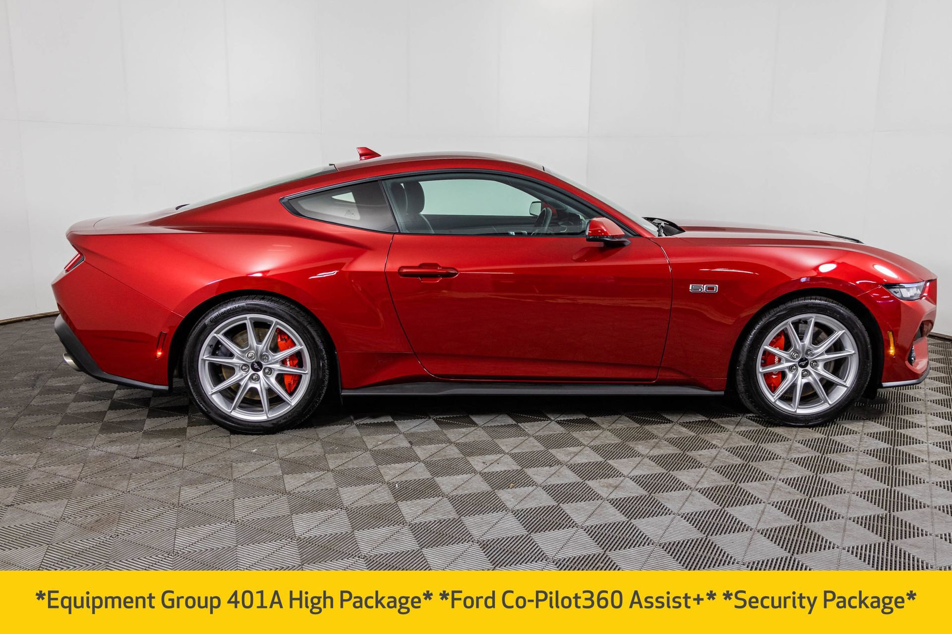 Used 2024 Ford Mustang GT Premium image 9