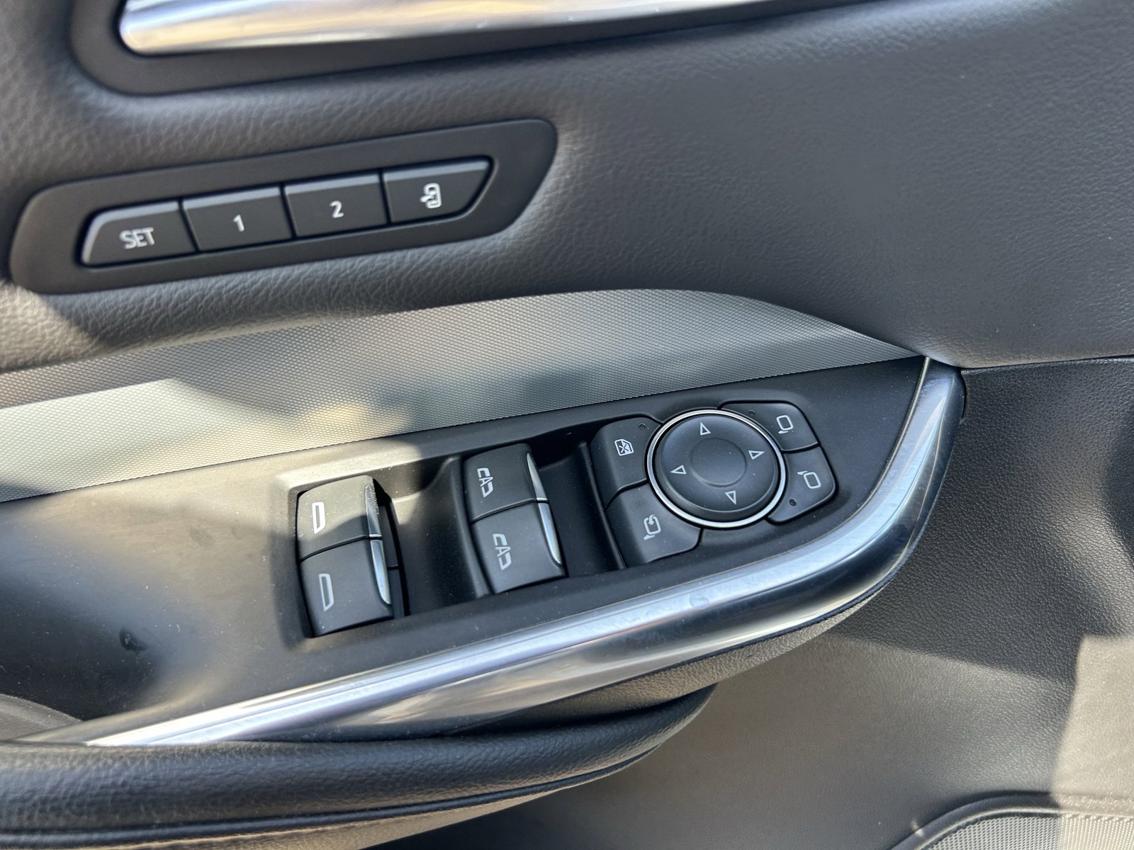 Certified 2022 Cadillac XT4 Premium Luxury w/ Safety Alert Package image 29