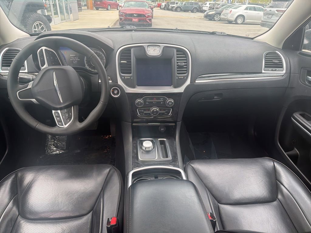 Used 2023 Chrysler 300 Touring L w/ Popular Equipment Group image 9