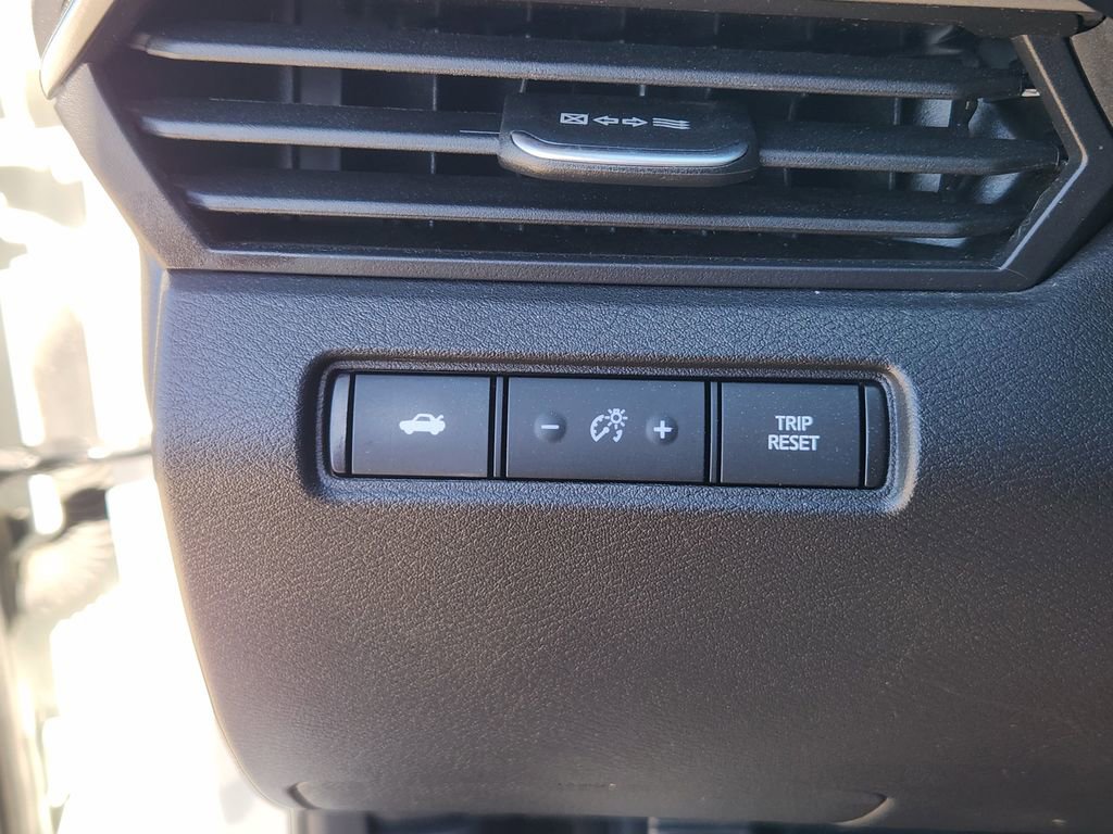 Used 2024 Nissan Altima 2.5 S image 23