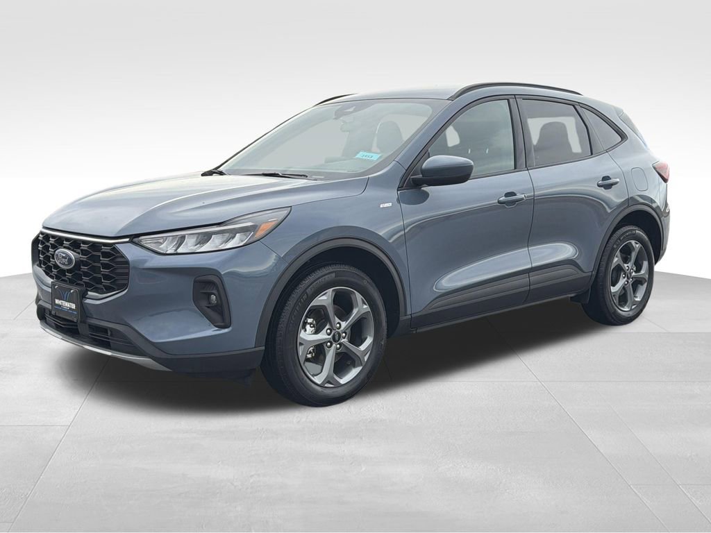 Used 2025 Ford Escape ST-Line Select image 2