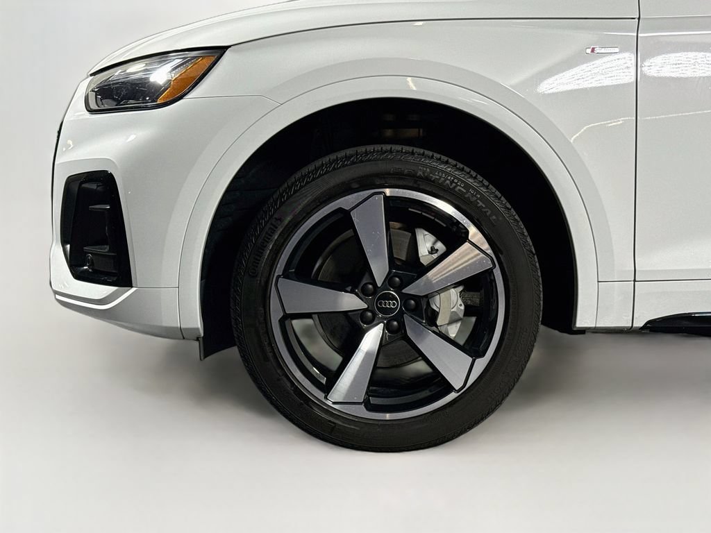 Used 2023 Audi Q5 2.0T Premium Plus w/ Premium Plus Package AWD/4WD image 24