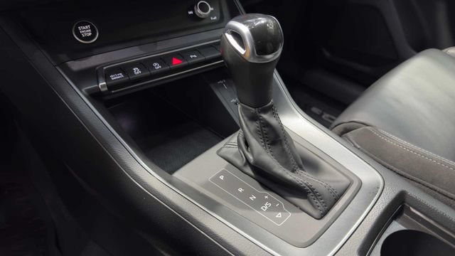 Used 2021 Audi Q3 2.0T Premium w/ Convenience Package AWD/4WD image 25