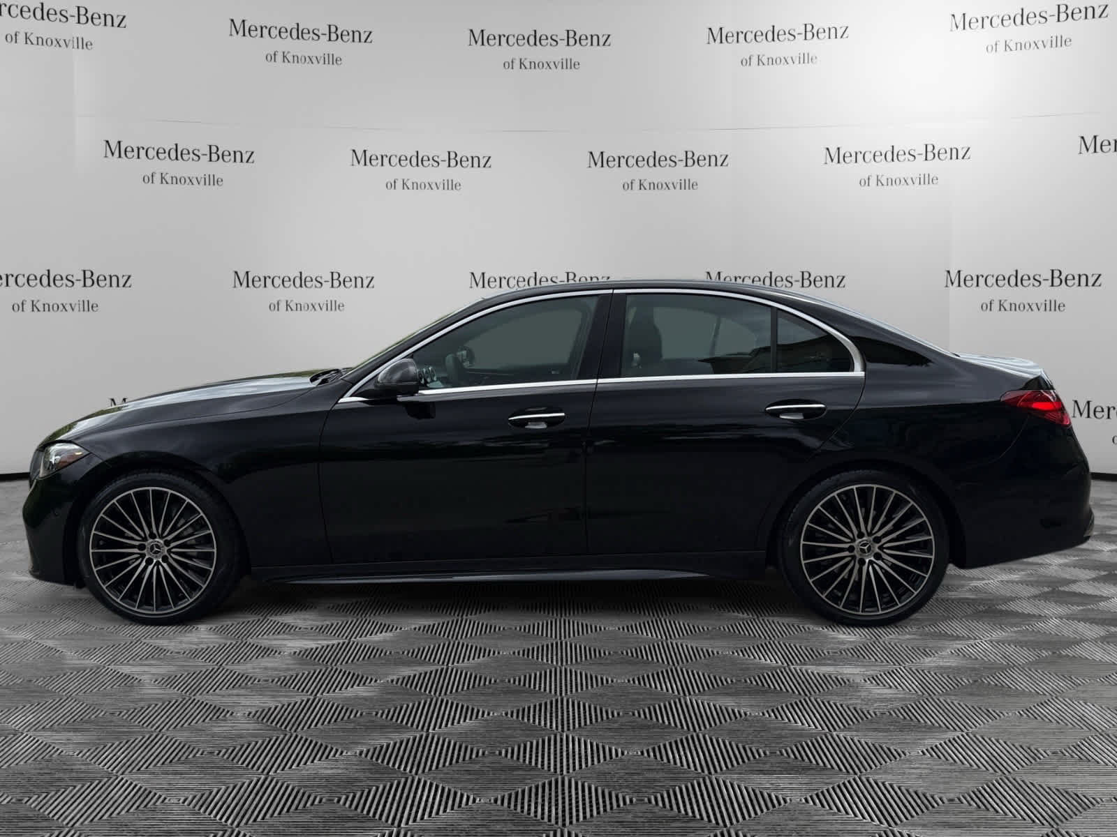 Used 2026 Mercedes-Benz C 300 4MATIC Sedan video 2