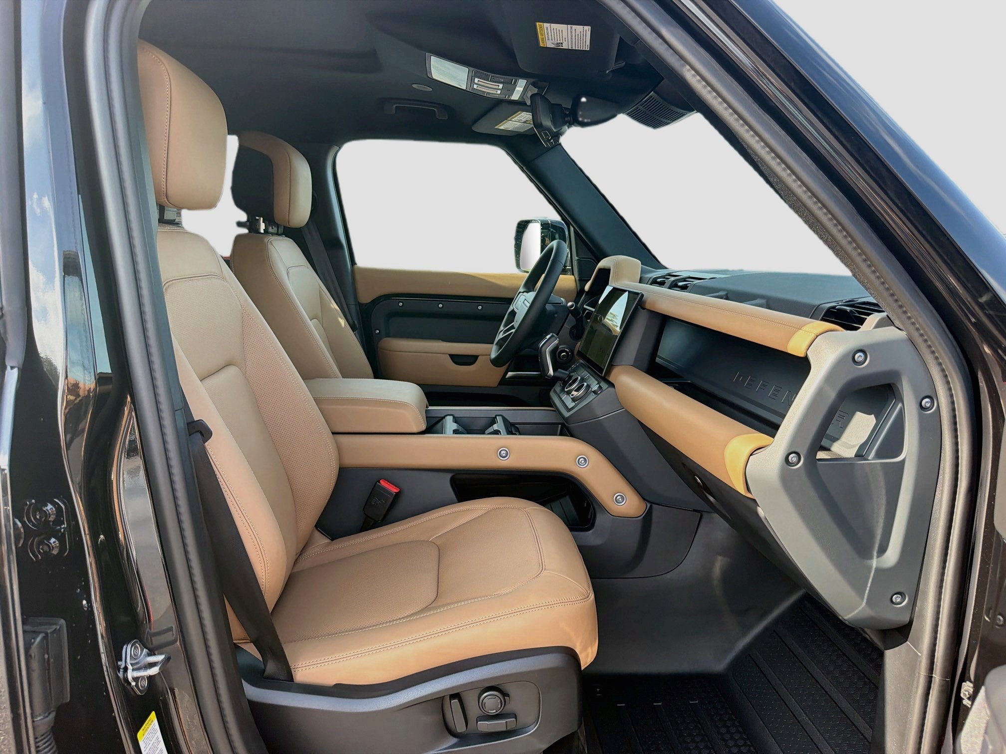 New 2026 Land Rover Defender 110 X-Dynamic SE AWD/4WD image 15
