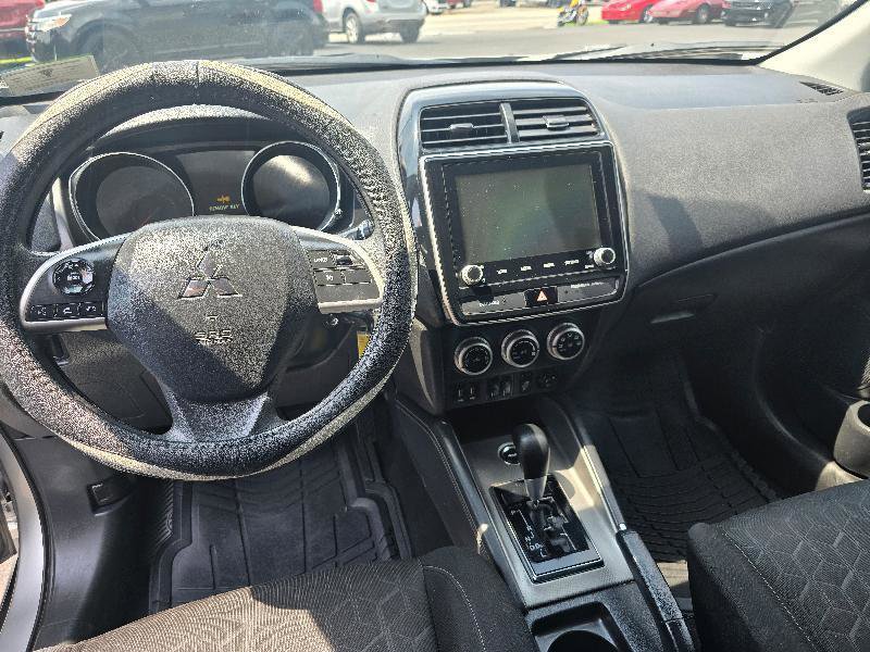 Used 2020 Mitsubishi Outlander Sport ES image 5