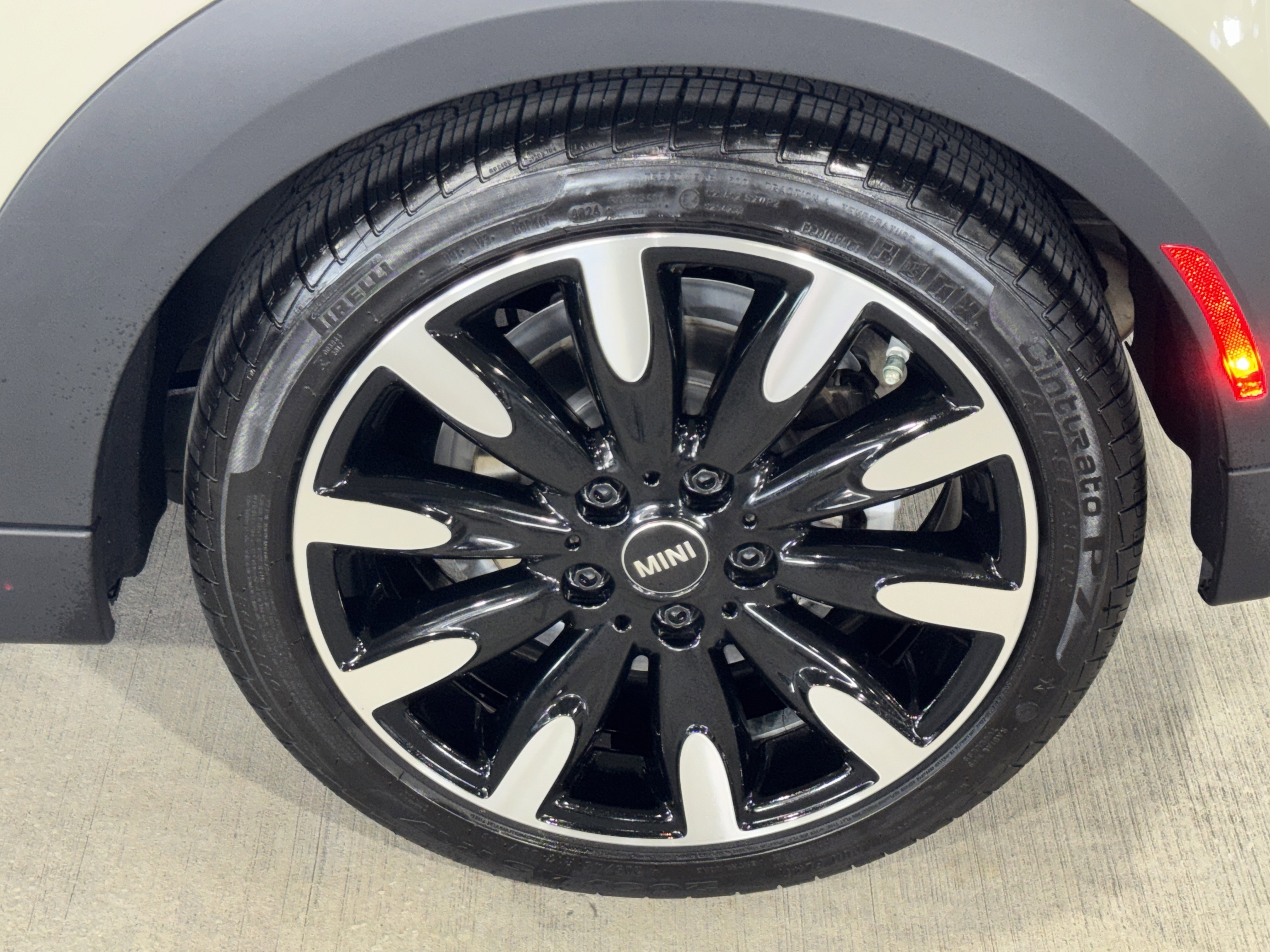 Used 2023 MINI Cooper Convertible FWD image 35