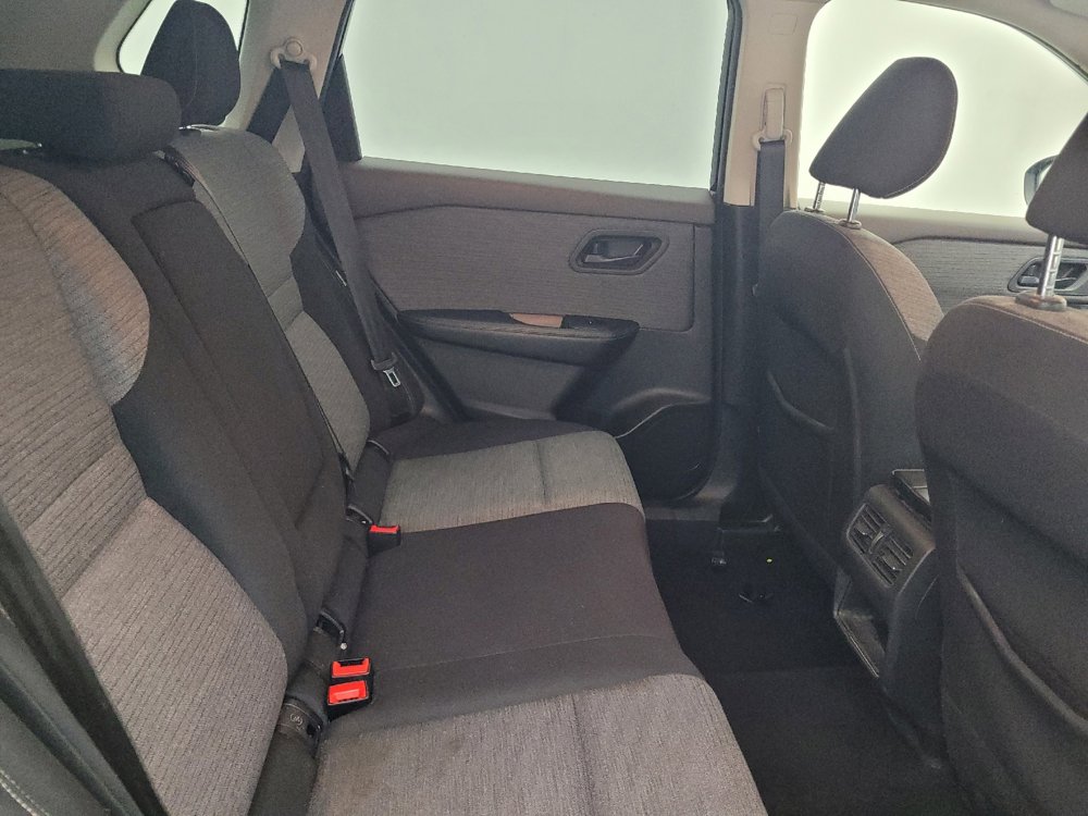Used 2021 Nissan Rogue S image 19