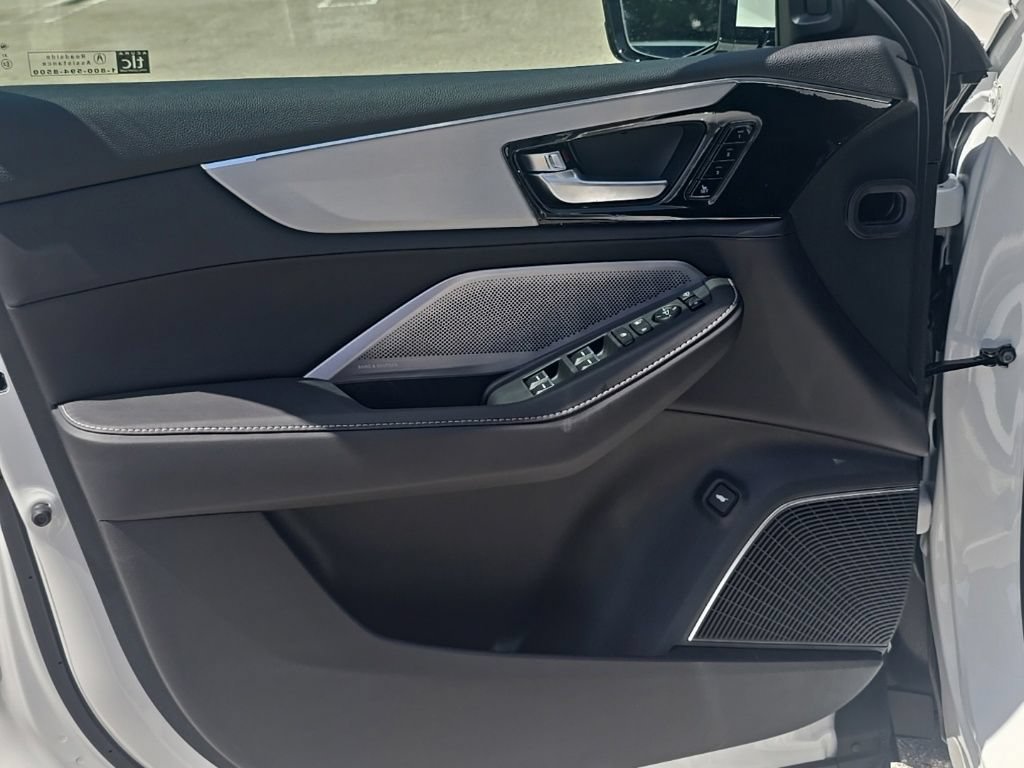New 2026 Acura MDX FWD w/ Technology Package image 13