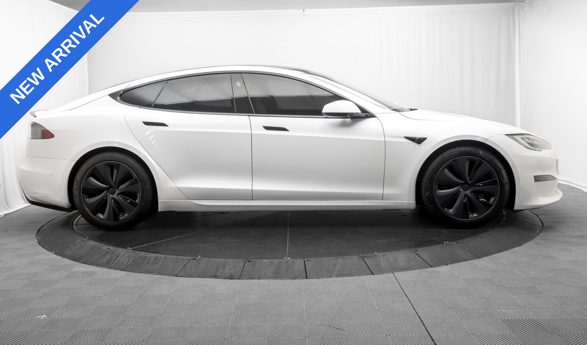 Used 2021 Tesla Model S Plaid AWD/4WD image 8