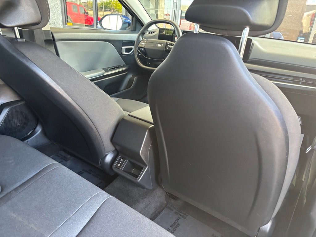 Used 2025 Kia K4 LX FWD image 31
