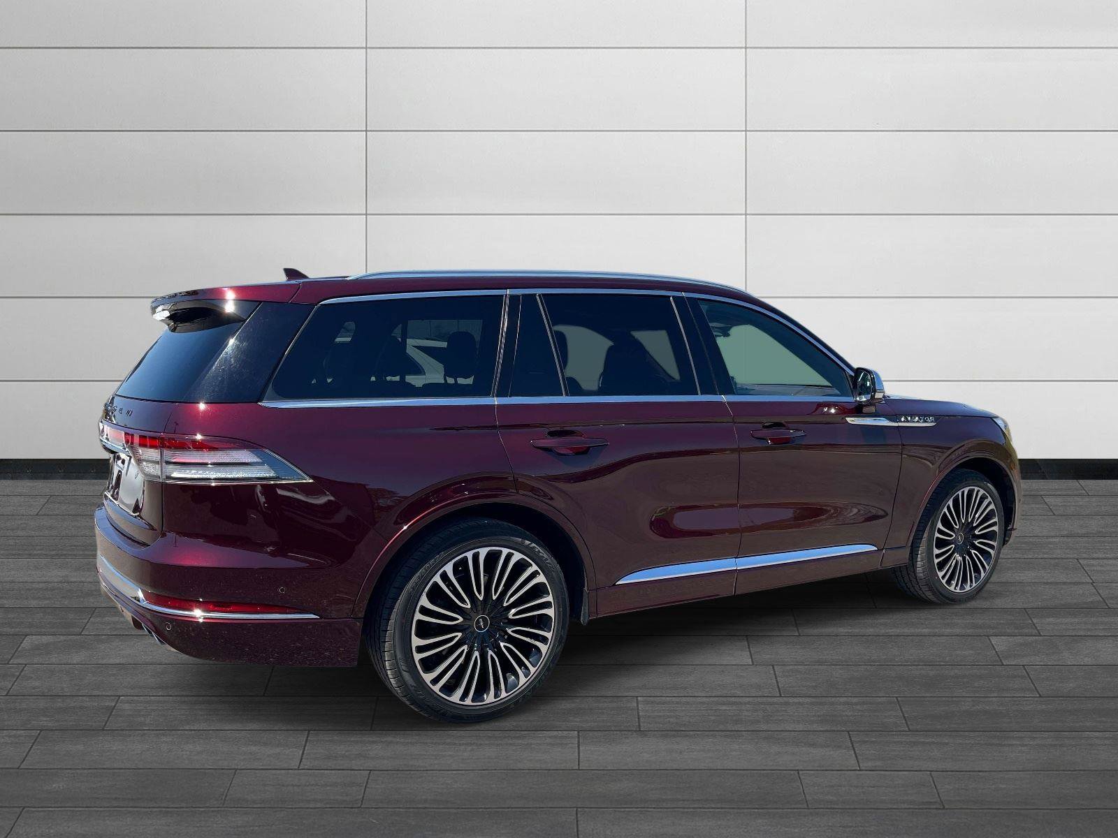 Used 2020 Lincoln Aviator Black Label w/ Dynamic Handling Package AWD/4WD image 3