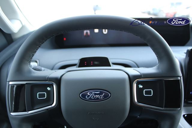 New 2026 Ford Expedition Active image 16