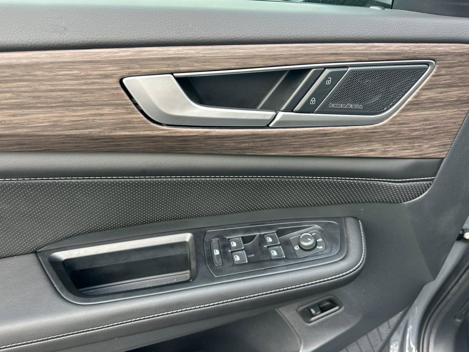 New 2026 Volkswagen Atlas SEL Premium R-Line AWD/4WD image 10