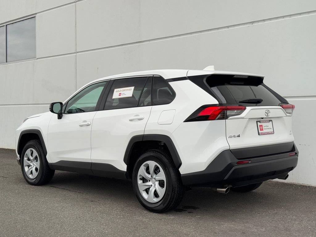 Certified 2025 Toyota RAV4 LE AWD/4WD image 5