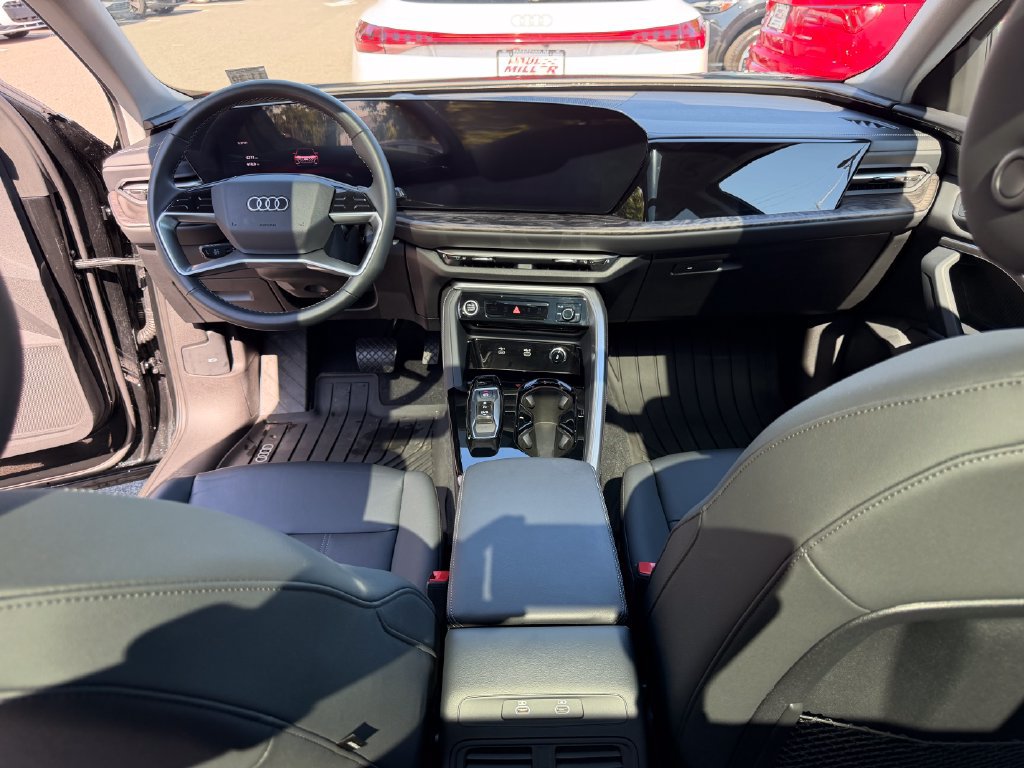 Used 2025 Audi Q5 Premium w/ Convenience Package AWD/4WD image 20
