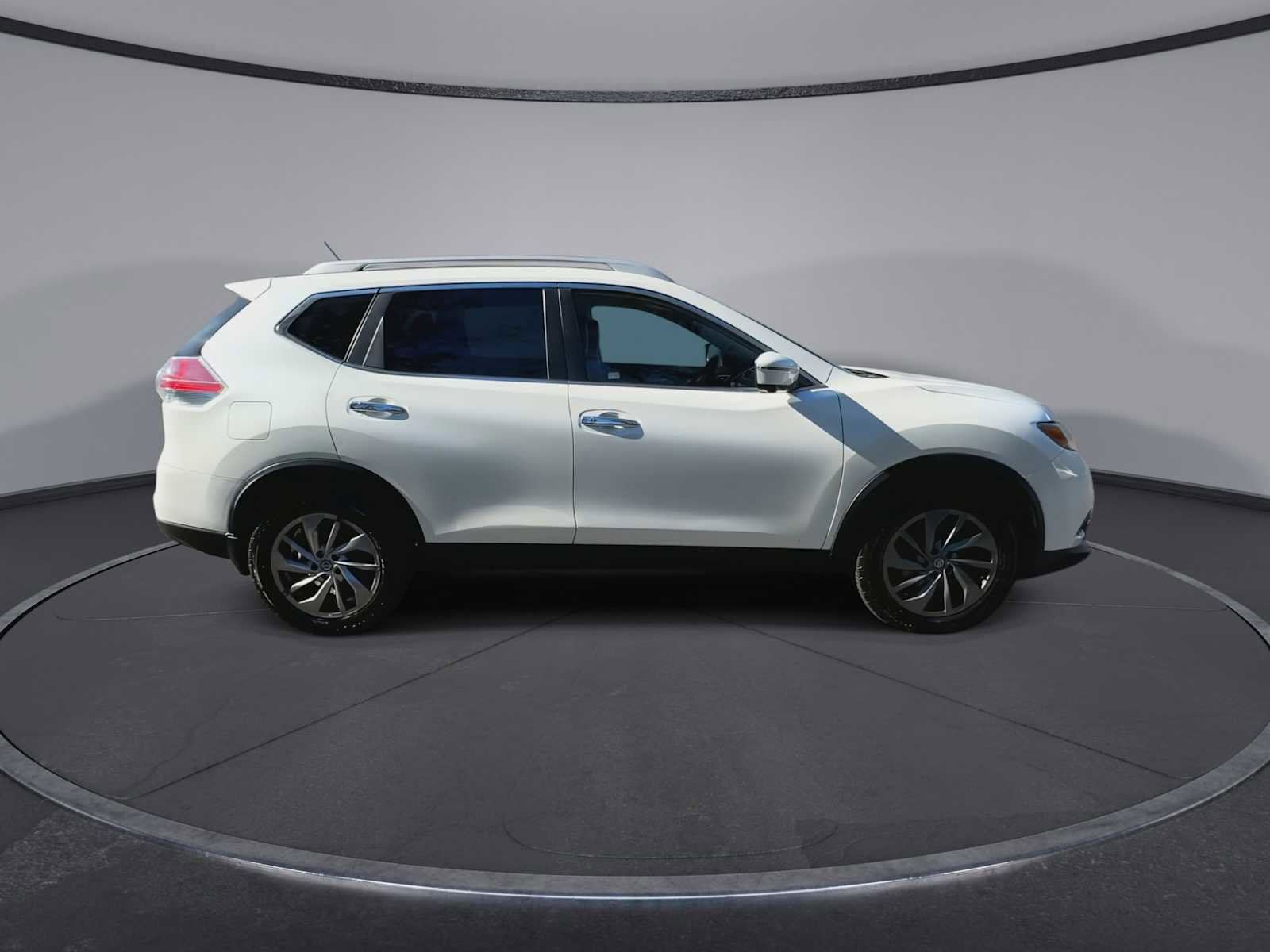 Used 2016 Nissan Rogue SL w/ SL Premium Package image 9