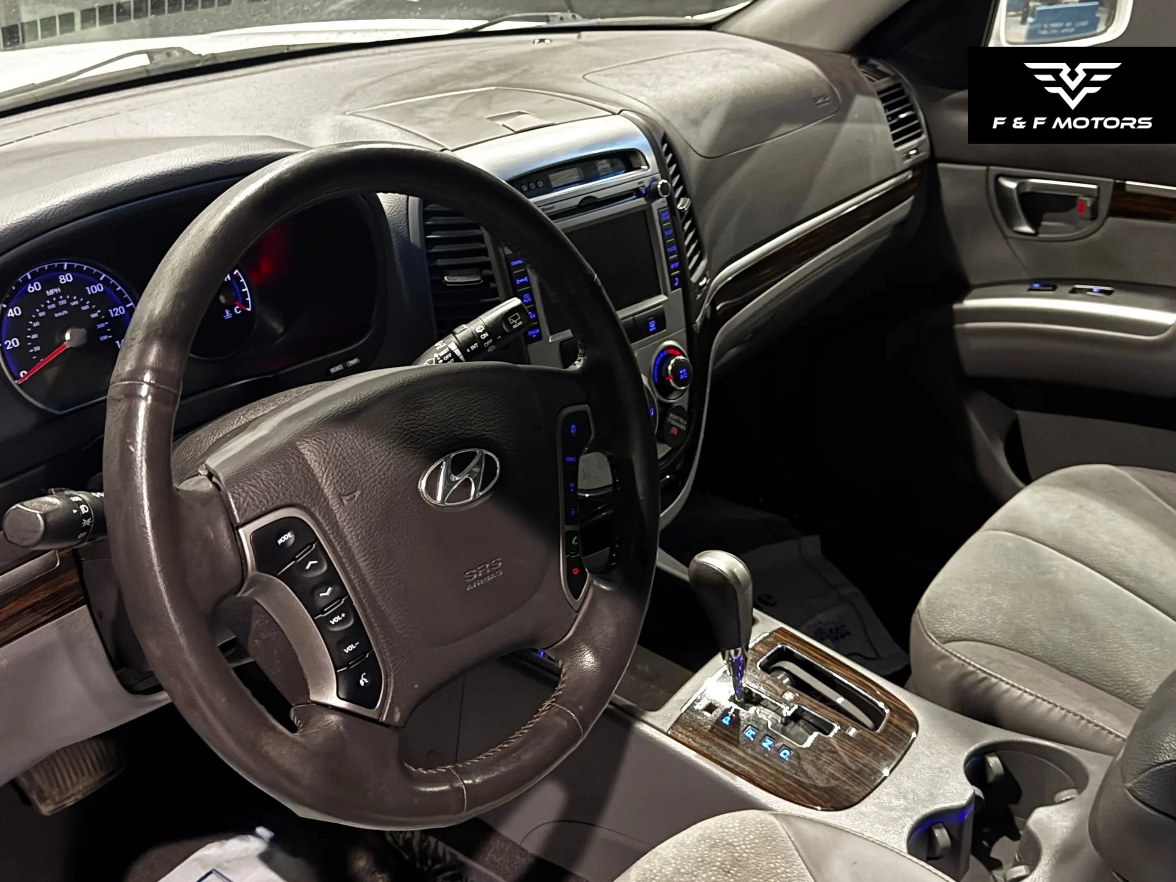 Used 2011 Hyundai Santa Fe SE w/ Premium Pkg 3 AWD/4WD image 7