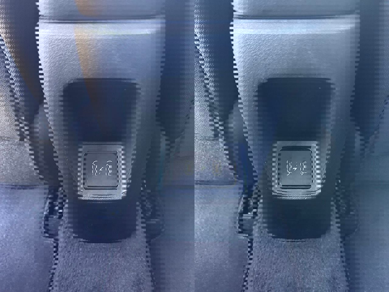 Used 2025 Hyundai Elantra Sport image 18