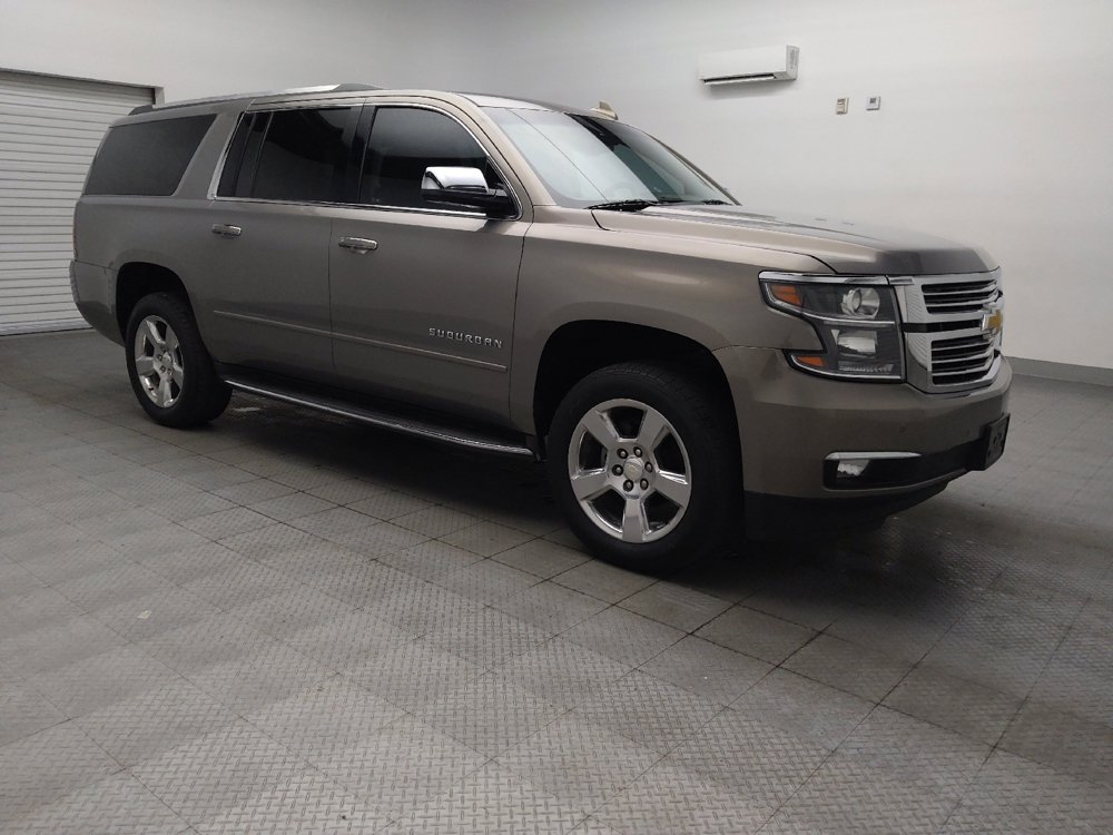 Used 2017 Chevrolet Suburban Premier RWD image 13