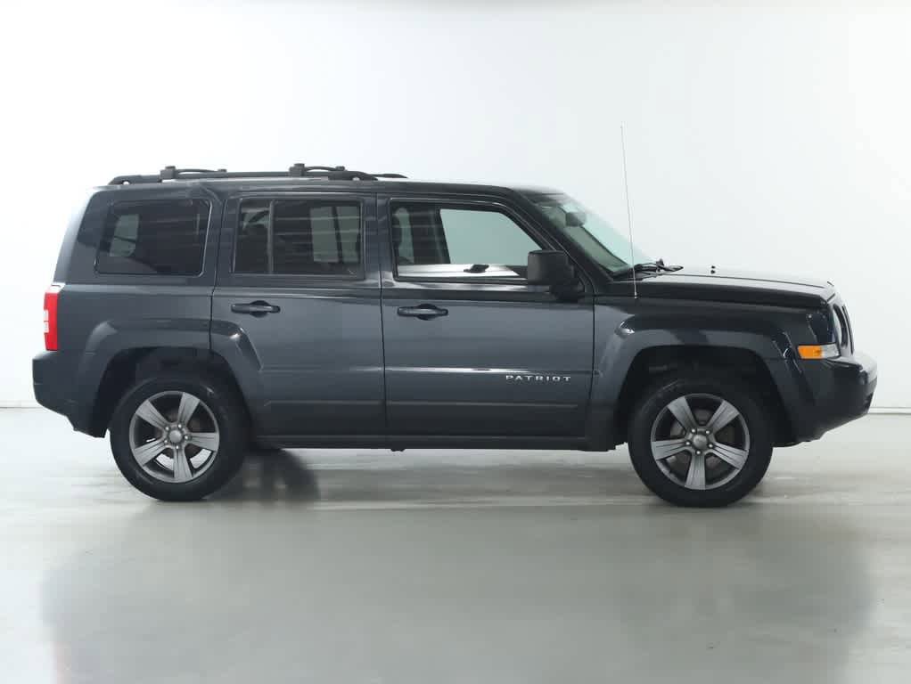 Used 2014 Jeep Patriot High Altitude FWD image 11