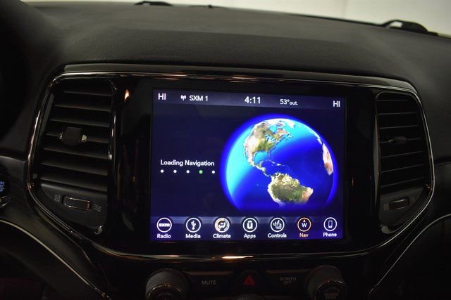 Used 2019 Jeep Grand Cherokee Limited AWD/4WD image 23