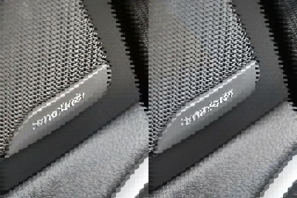 Used 2022 BMW X5 M50i w/ Executive Package image 30