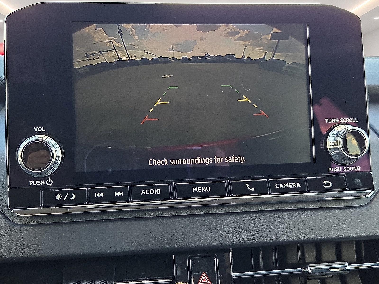 Used 2024 Mitsubishi Outlander ES FWD image 16