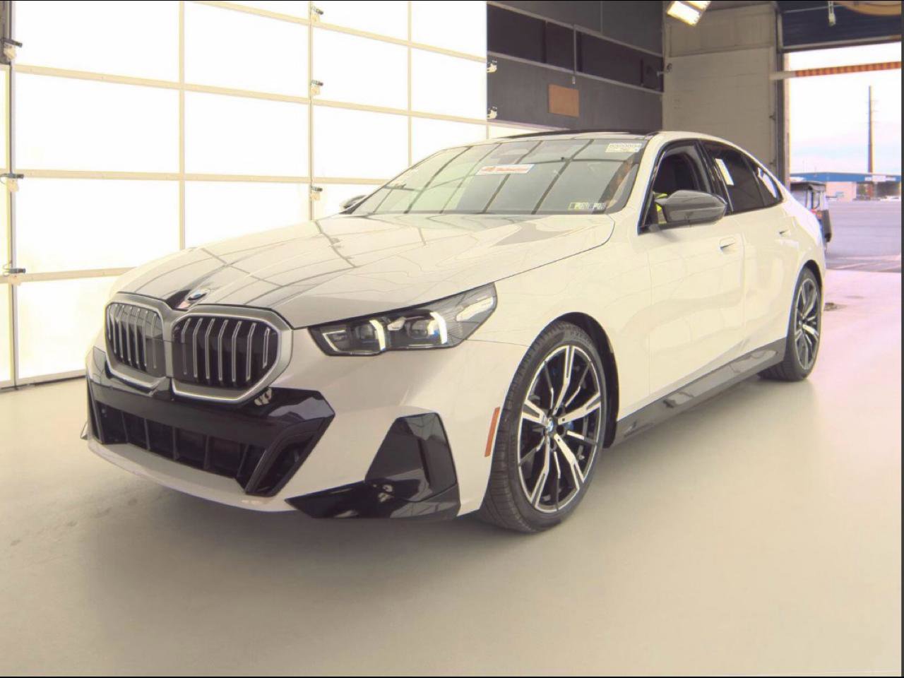 Used 2024 BMW 540i xDrive w/ Executive Package AWD/4WD image 1