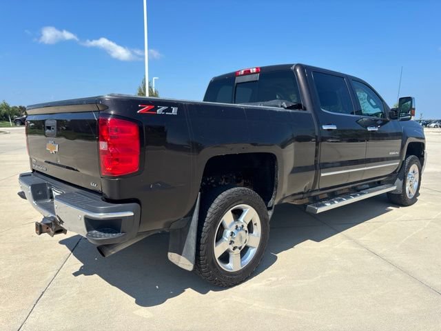 Used 2019 Chevrolet Silverado 2500 LTZ w/ Vortec Plus Package AWD/4WD image 38