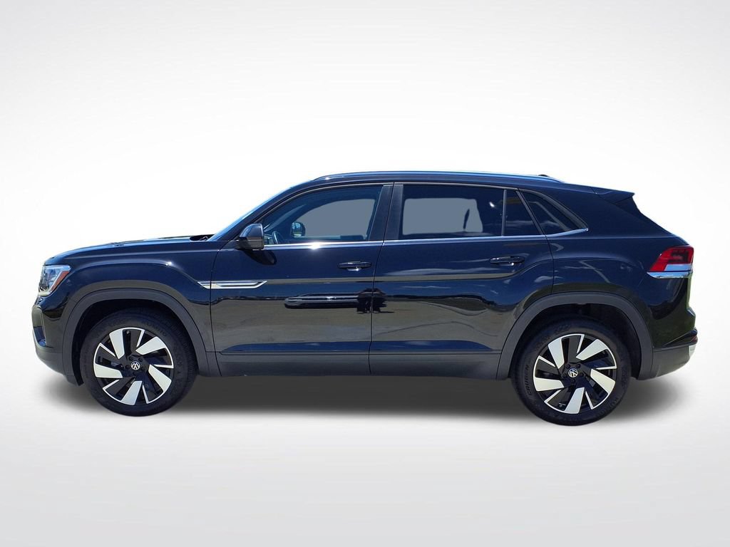Used 2025 Volkswagen Atlas Cross Sport SE FWD image 4