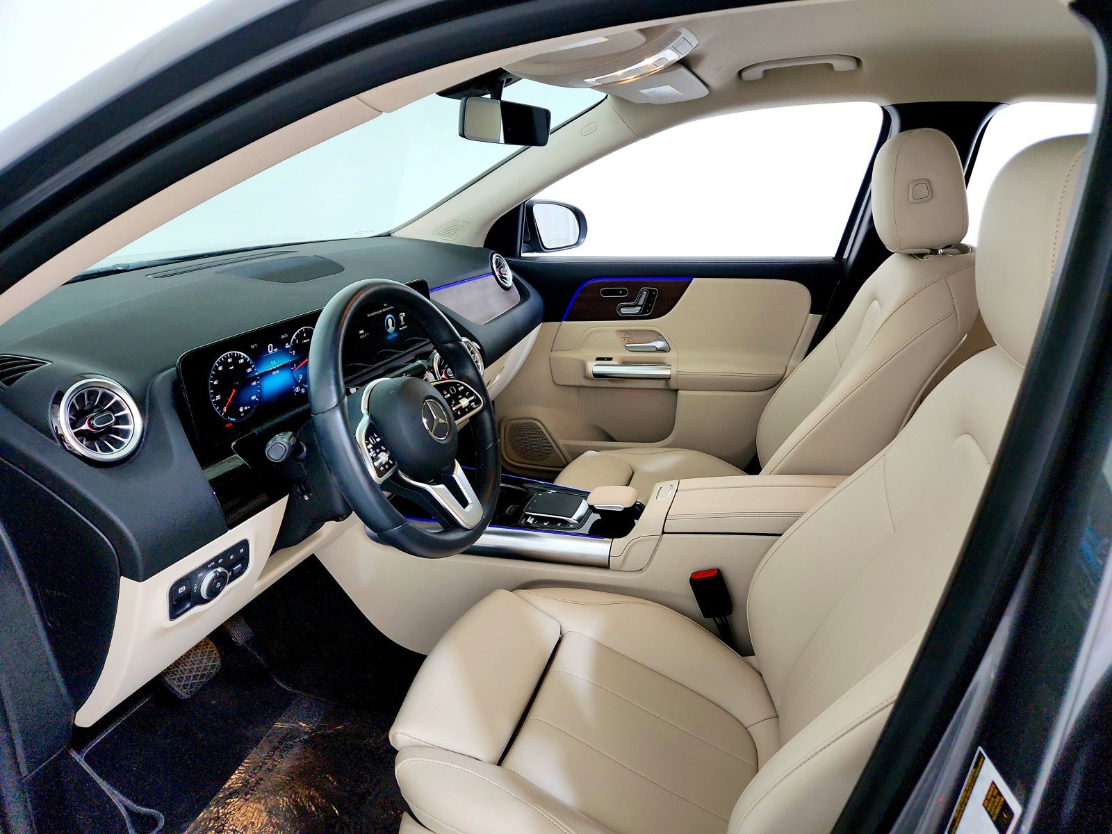 Certified 2023 Mercedes-Benz GLA 250 4MATIC image 11