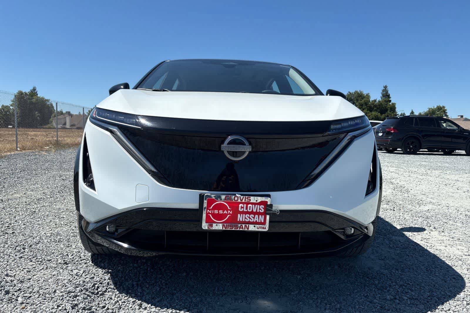 Used 2024 Nissan Ariya FWD image 11