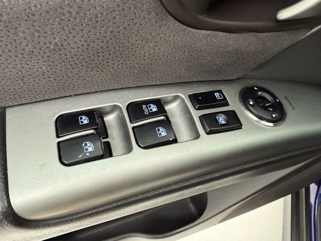 Used 2010 Hyundai Santa Fe SE image 28