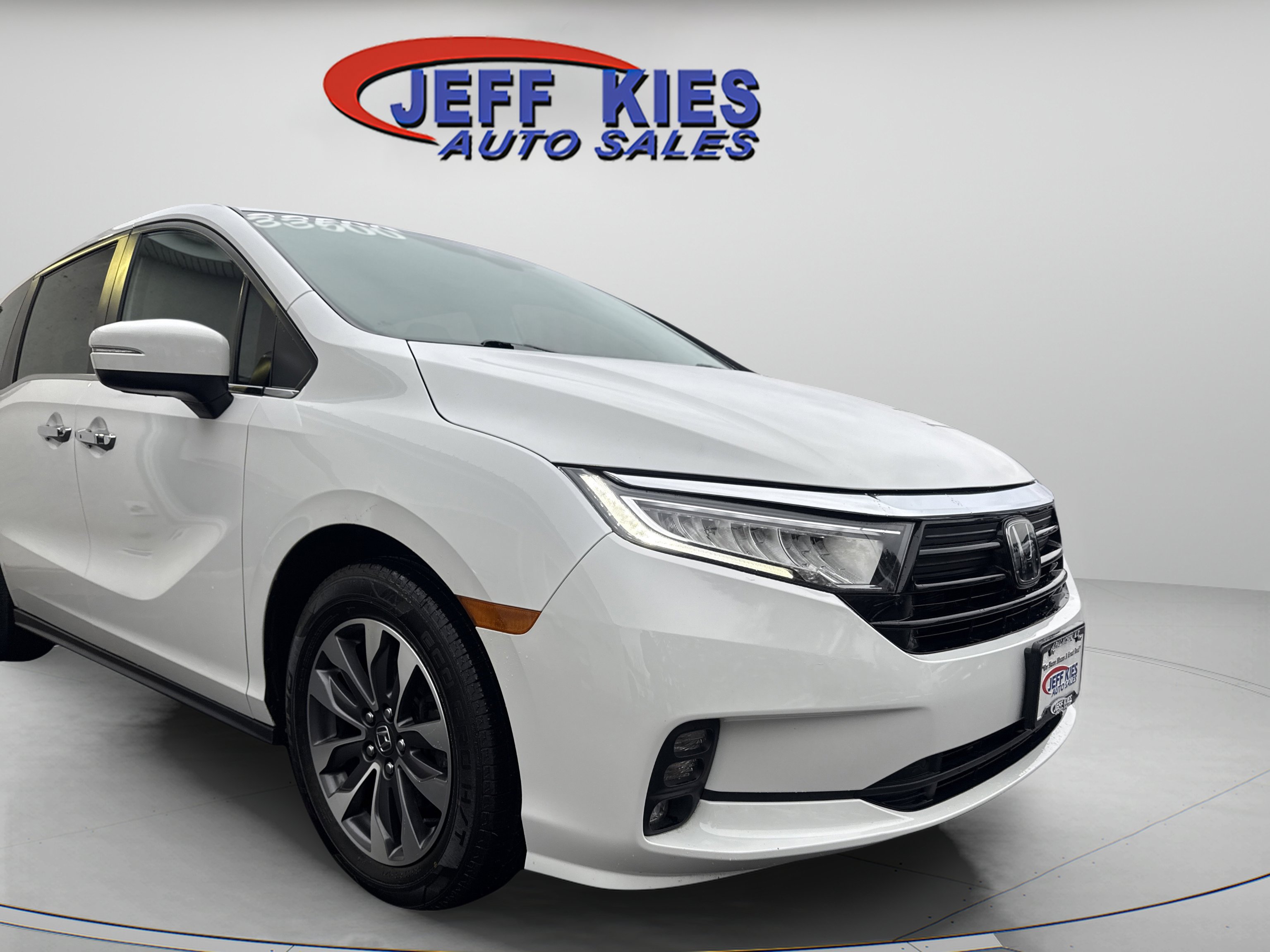 Used 2023 Honda Odyssey EX-L image 3