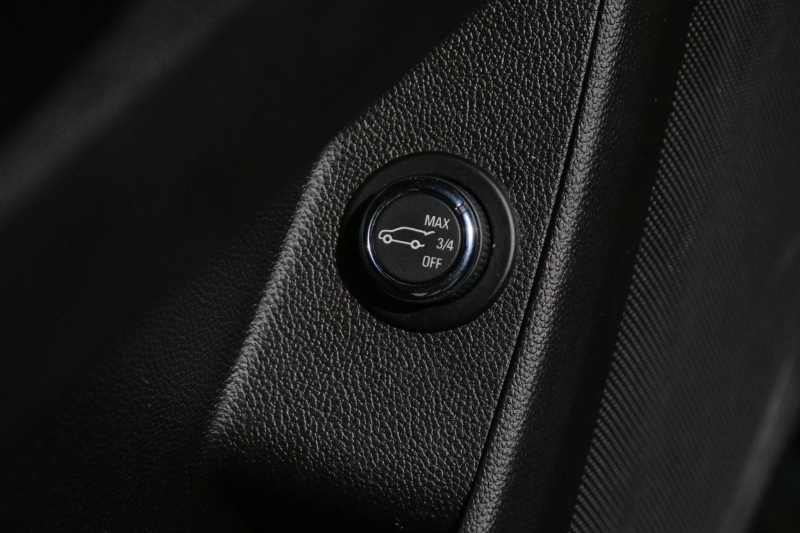 Used 2022 Chevrolet Traverse LT AWD/4WD image 11