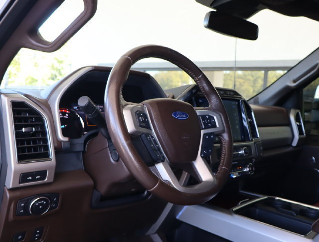 Used 2022 Ford F250 King Ranch w/ King Ranch Ultimate Package AWD/4WD image 17
