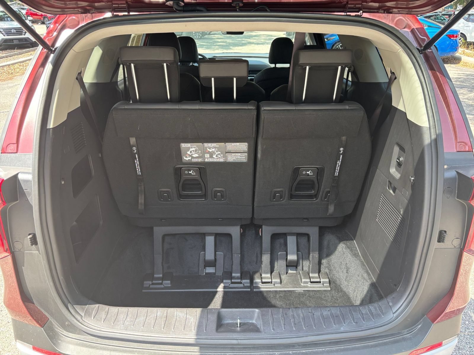 Used 2026 Kia Carnival FWD image 34