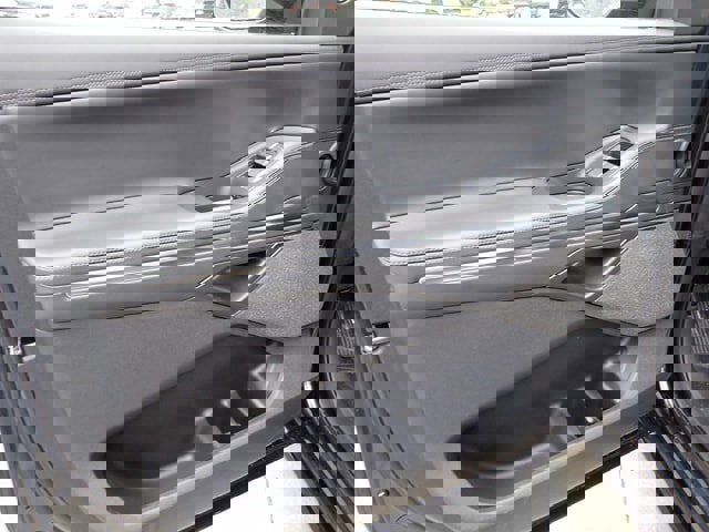 New 2025 Lincoln Navigator Reserve w/ Jet Appearance Package image 19