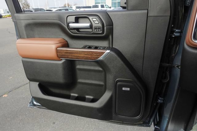 Used 2020 Chevrolet Silverado 3500 High Country w/ Technology Package image 27