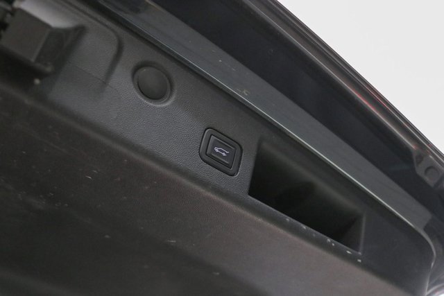 Used 2023 Chevrolet Equinox RS w/ RS Leather Package image 21