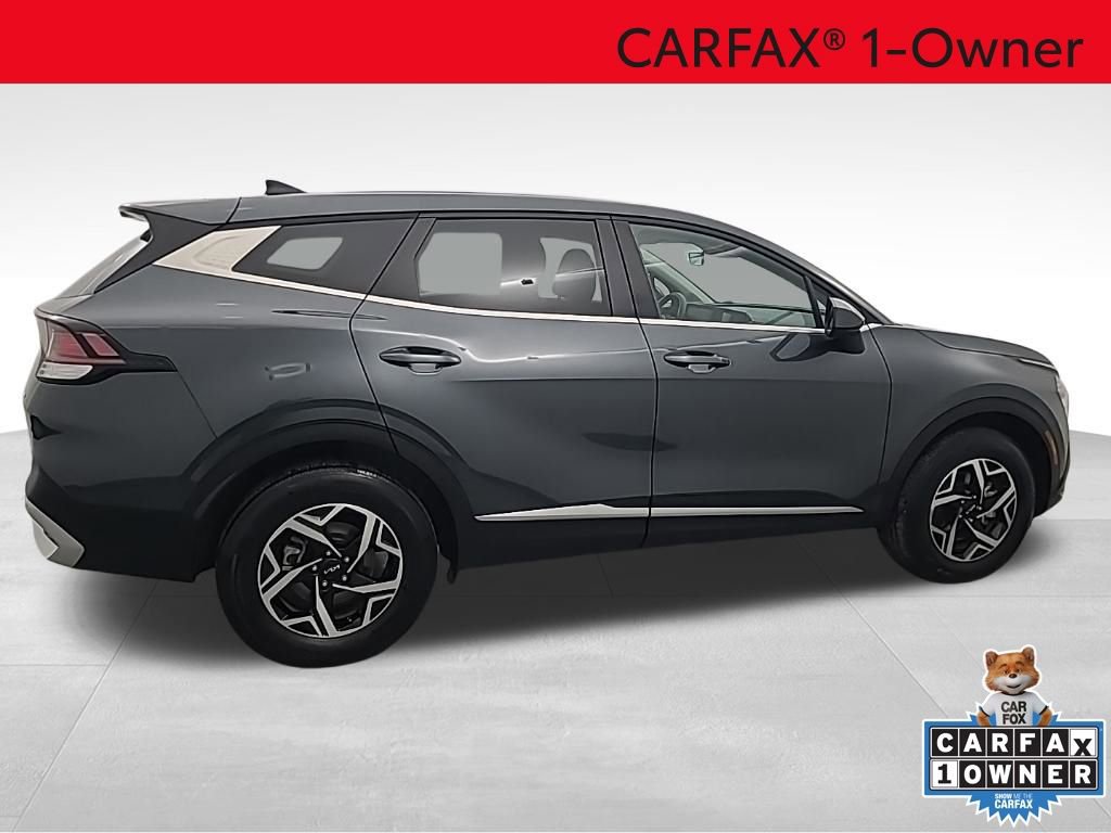 Used 2025 Kia Sportage LX image 2