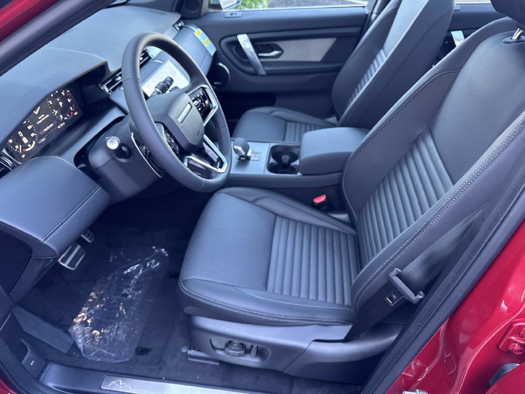 New 2026 Land Rover Discovery Sport Landmark AWD/4WD image 21