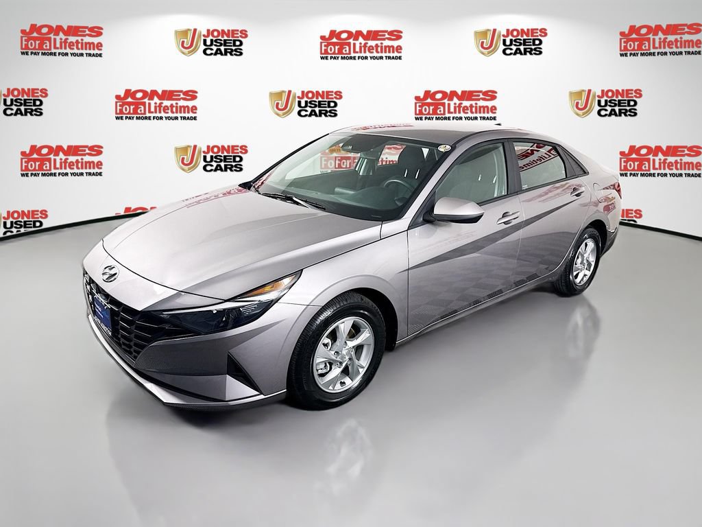 Certified 2023 Hyundai Elantra SE FWD image 12