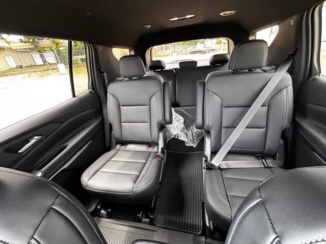 New 2026 Chevrolet Traverse LT w/ Driver Confidence Package AWD/4WD image 14
